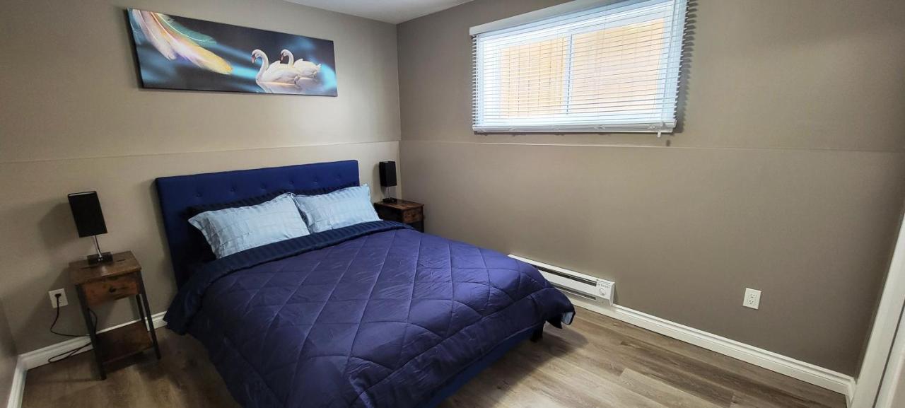 Blue Wave 2 Bedroom Suite แซสเกอทูน ภายนอก รูปภาพ