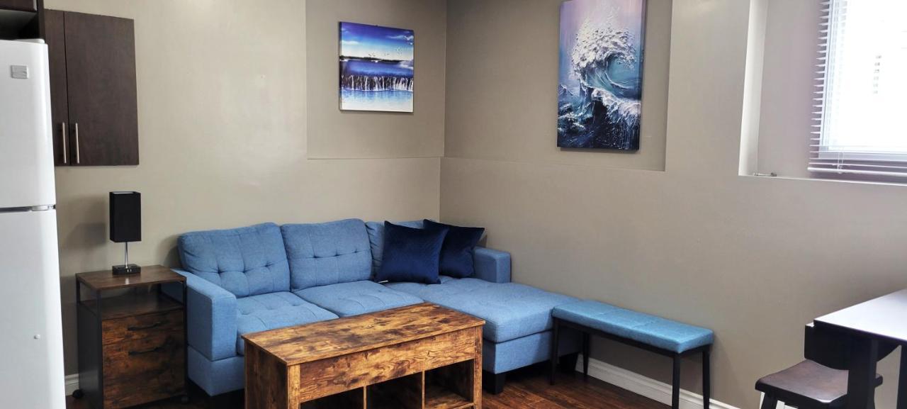 Blue Wave 2 Bedroom Suite แซสเกอทูน ภายนอก รูปภาพ
